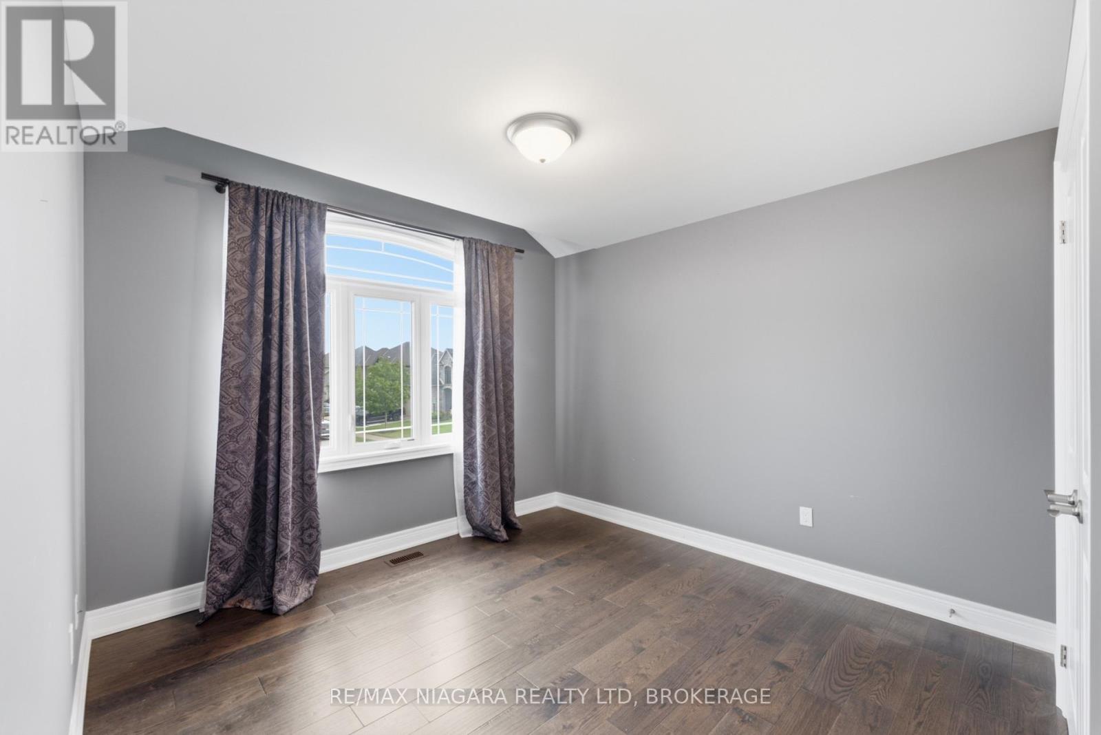 9305 Eagle Ridge Drive, Niagara Falls, Ontario  L2H 0G4 - Photo 18 - X13676292