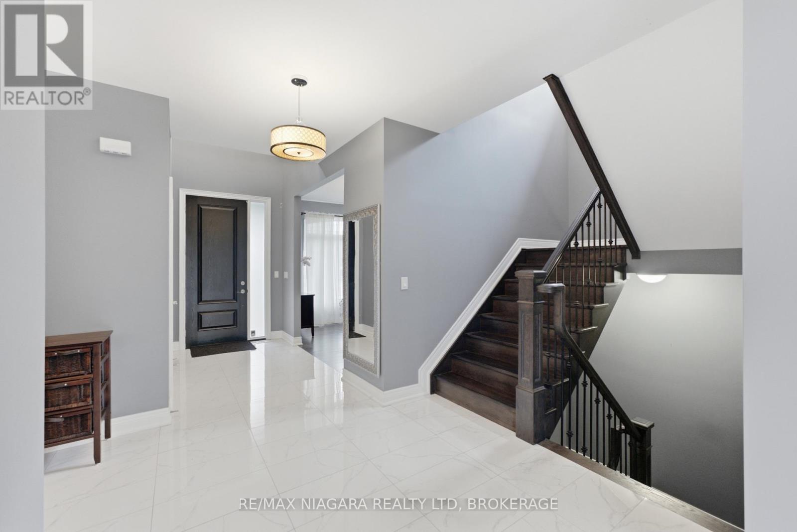 9305 Eagle Ridge Drive, Niagara Falls, Ontario  L2H 0G4 - Photo 5 - X13676292