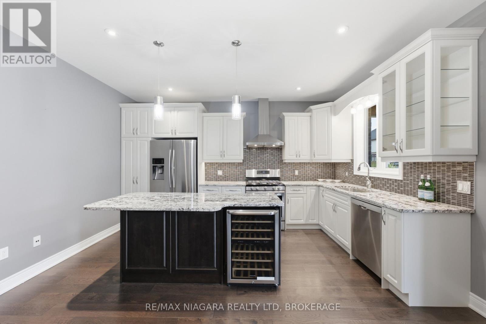9305 Eagle Ridge Drive, Niagara Falls, Ontario  L2H 0G4 - Photo 7 - X13676292