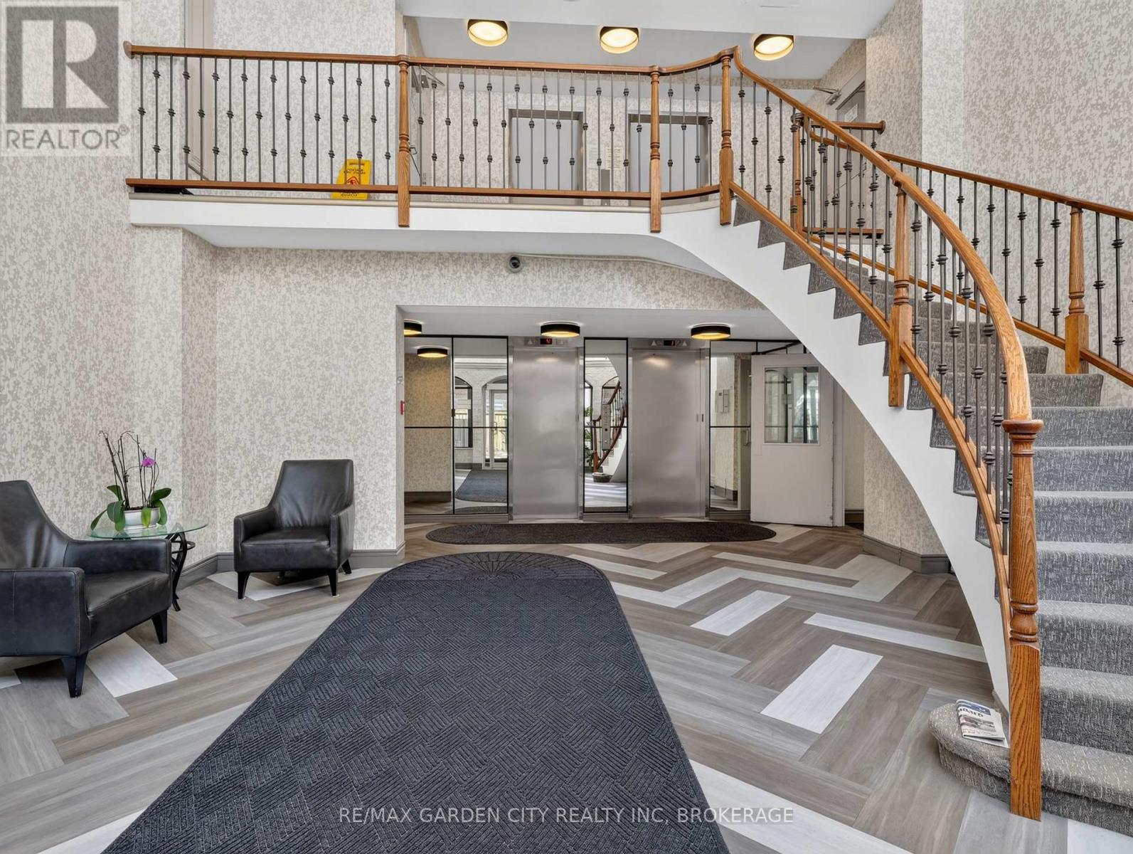 701 - 359 Geneva Street, St. Catharines, Ontario  L2N 2G5 - Photo 2 - X13676452