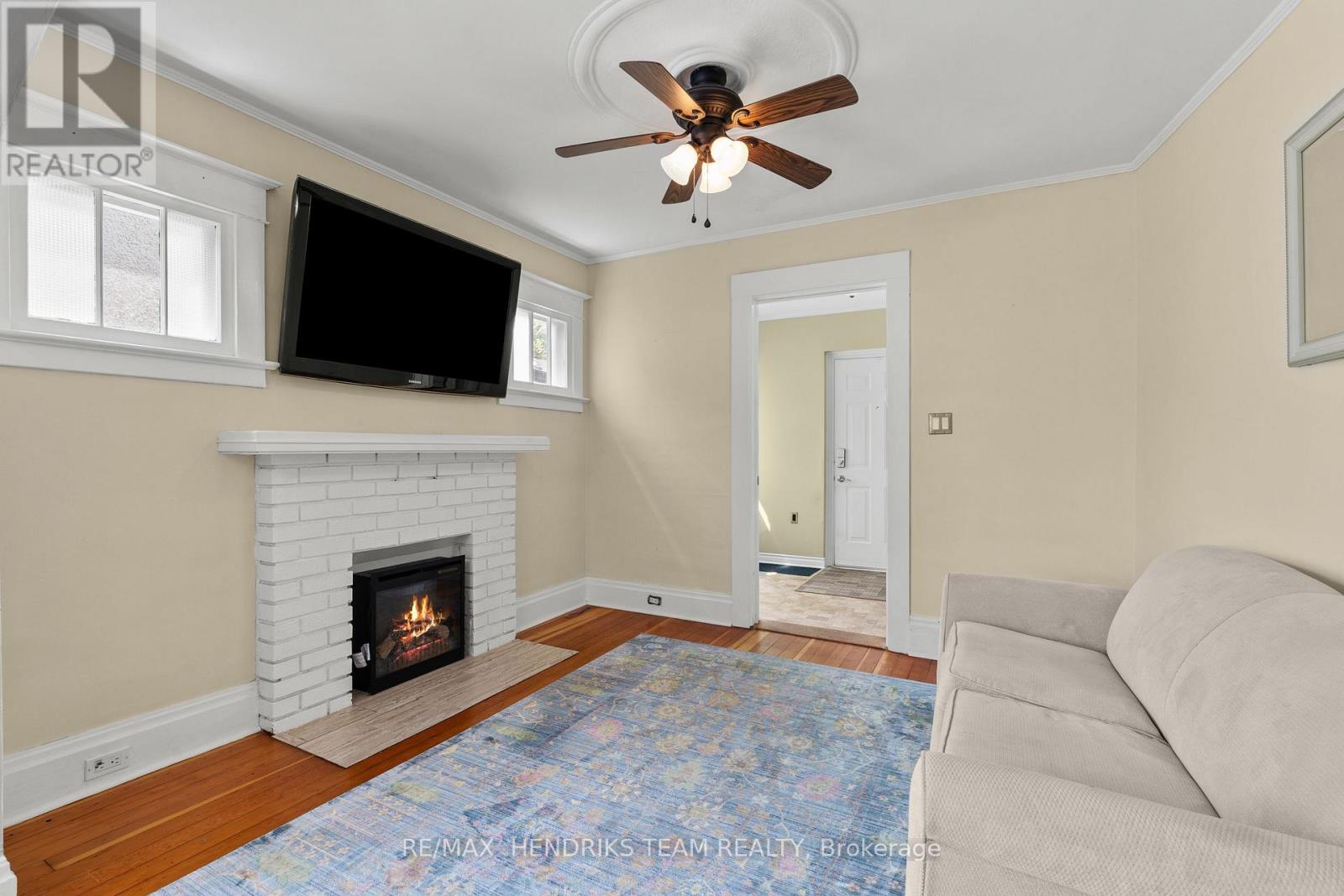 134 1/2 York Street, St. Catharines, Ontario  L2R 6E7 - Photo 7 - X13676896