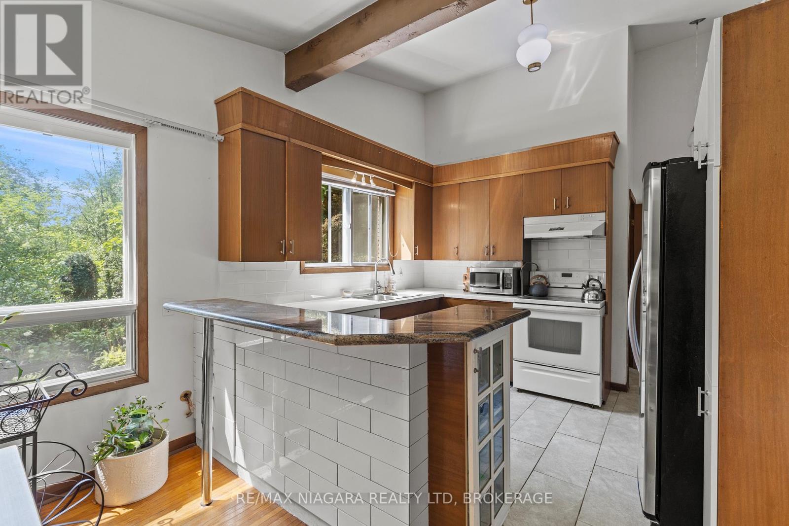 8 Cullen Drive, St. Catharines, Ontario  L2T 3H1 - Photo 11 - X13676938