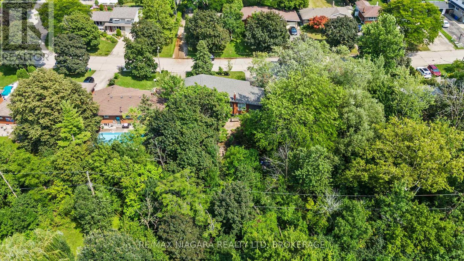 8 Cullen Drive, St. Catharines, Ontario  L2T 3H1 - Photo 34 - X13676938