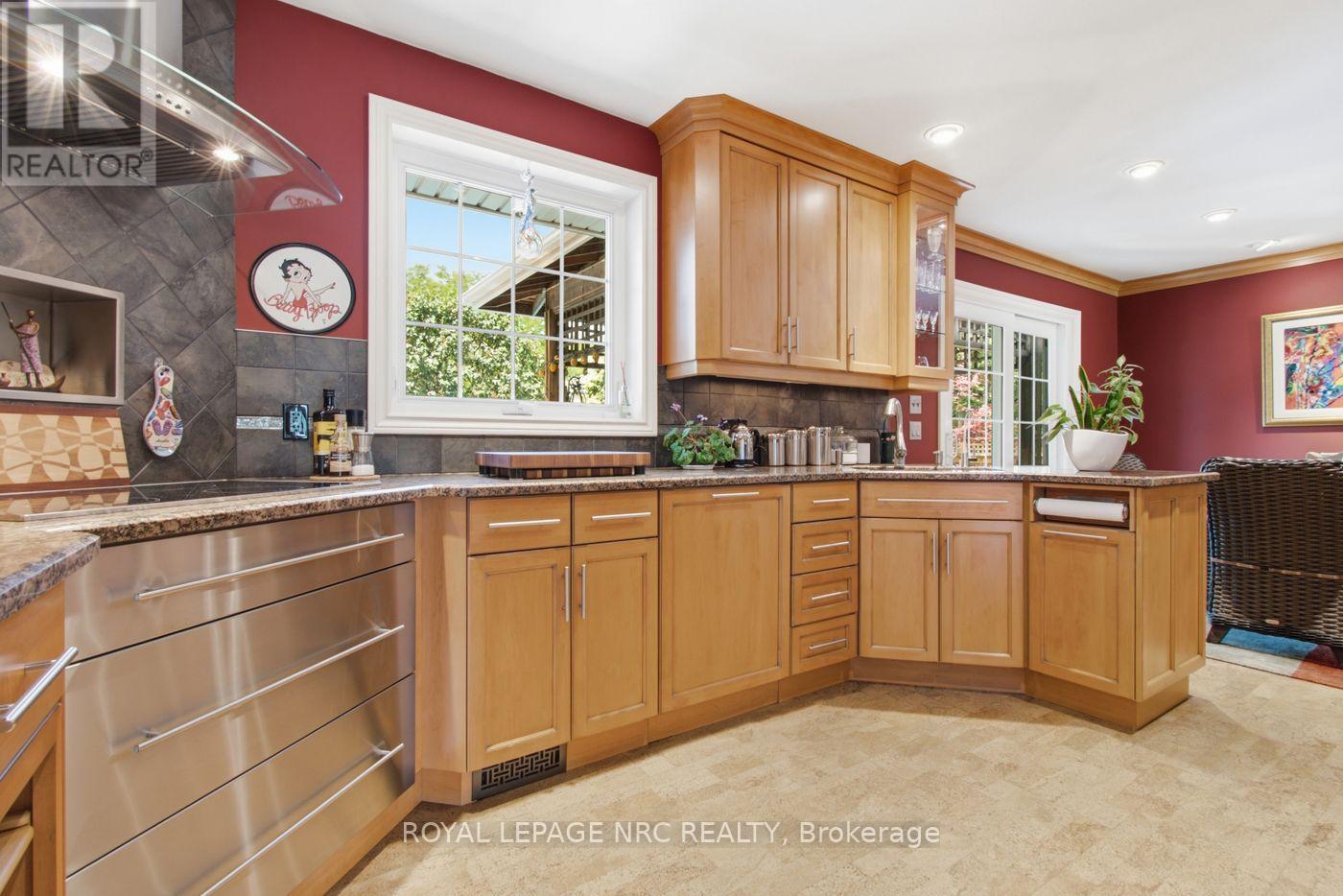 7 King's Grant Court W, St. Catharines, Ontario  L2N 2S2 - Photo 7 - X13676958