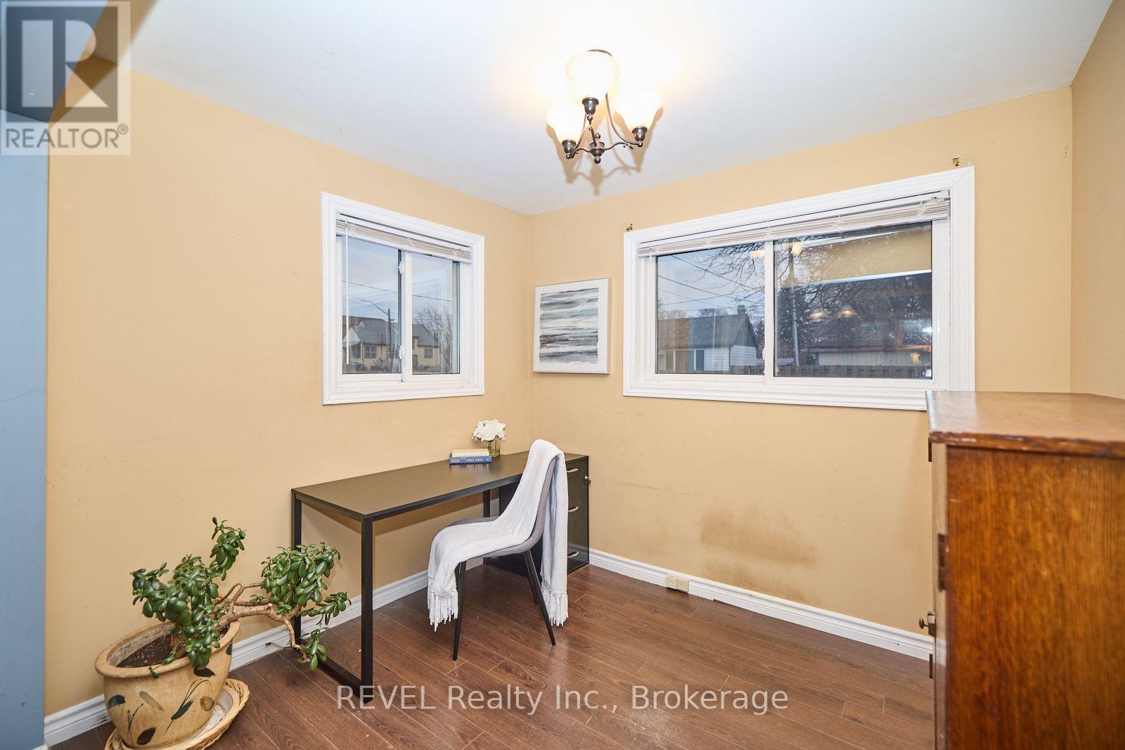 4317 Buttrey Street, Niagara Falls, Ontario  L2E 2X1 - Photo 12 - X13677812