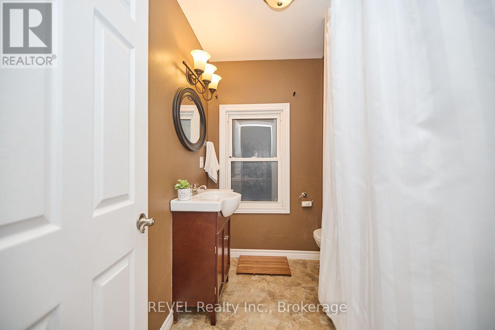 4317 Buttrey Street, Niagara Falls, Ontario  L2E 2X1 - Photo 20 - X13677812