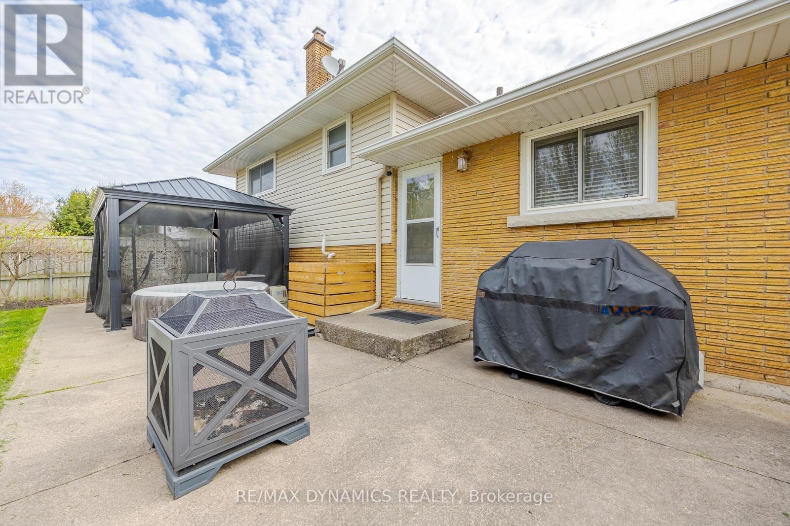 87 Rochelle Drive, St. Catharines, Ontario  L2M 6Y7 - Photo 28 - X13678274