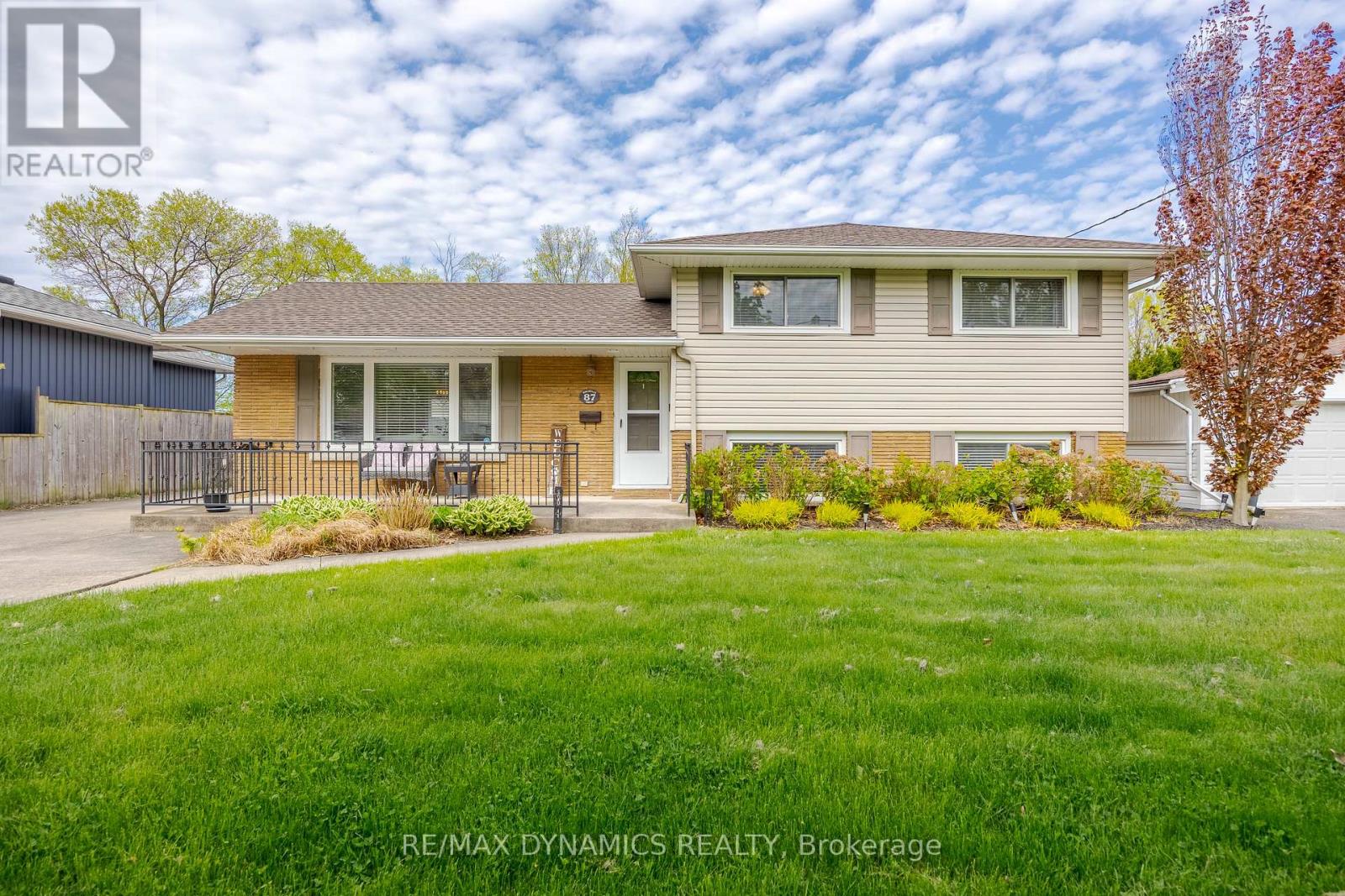 87 Rochelle Drive, St. Catharines, Ontario  L2M 6Y7 - Photo 3 - X13678274