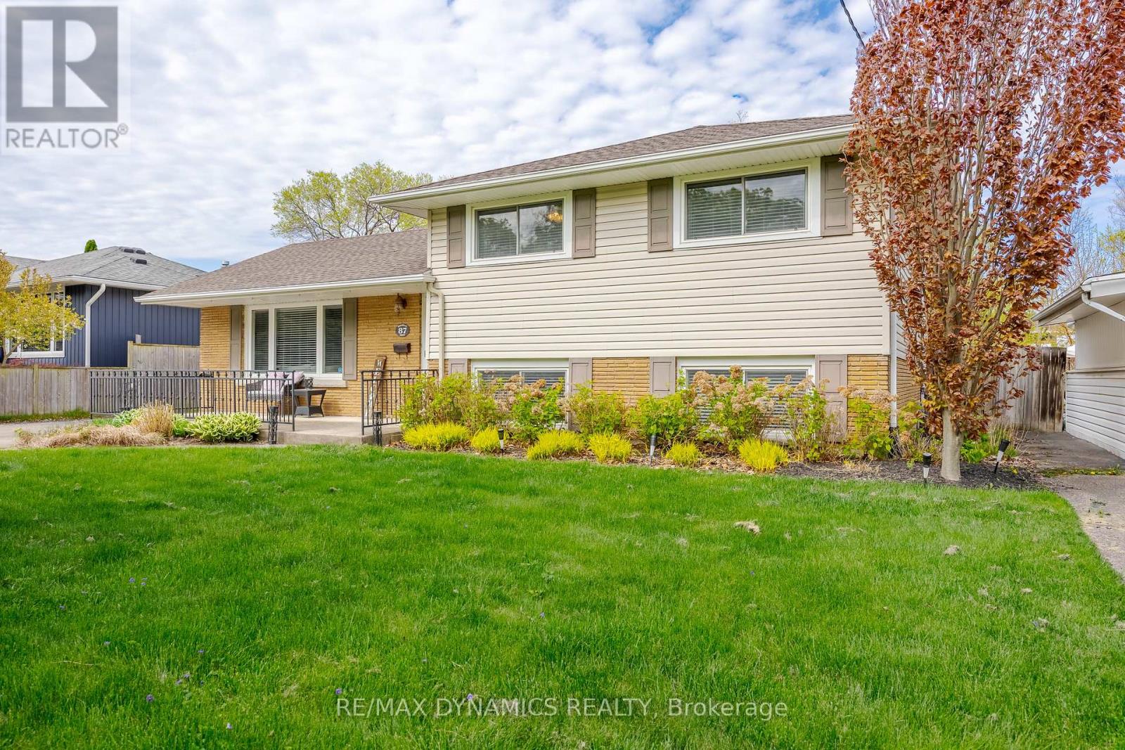 87 Rochelle Drive, St. Catharines, Ontario  L2M 6Y7 - Photo 4 - X13678274