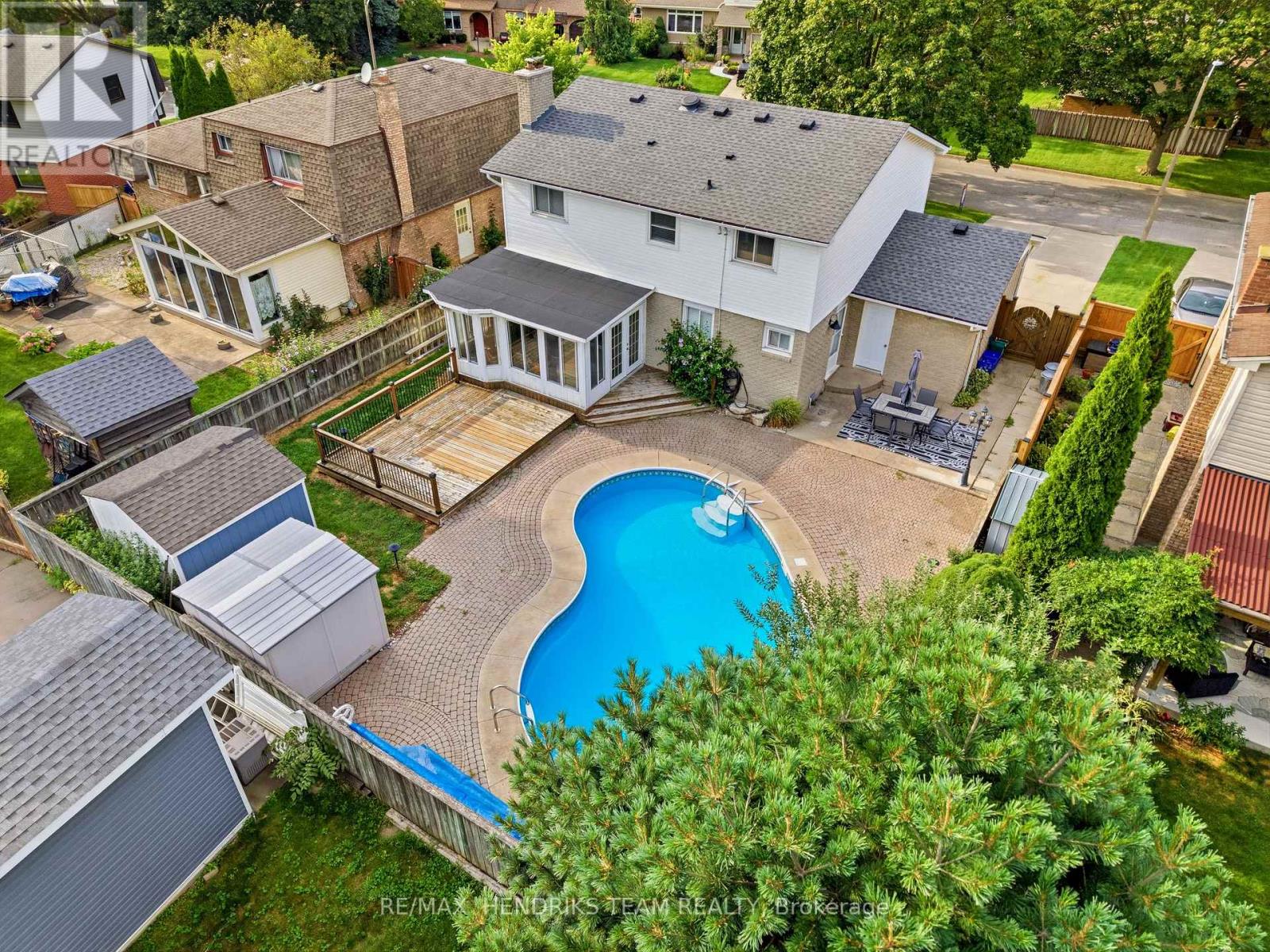 4 Royal Orchard Crescent, St. Catharines, Ontario  L2N 4E9 - Photo 38 - X13678726