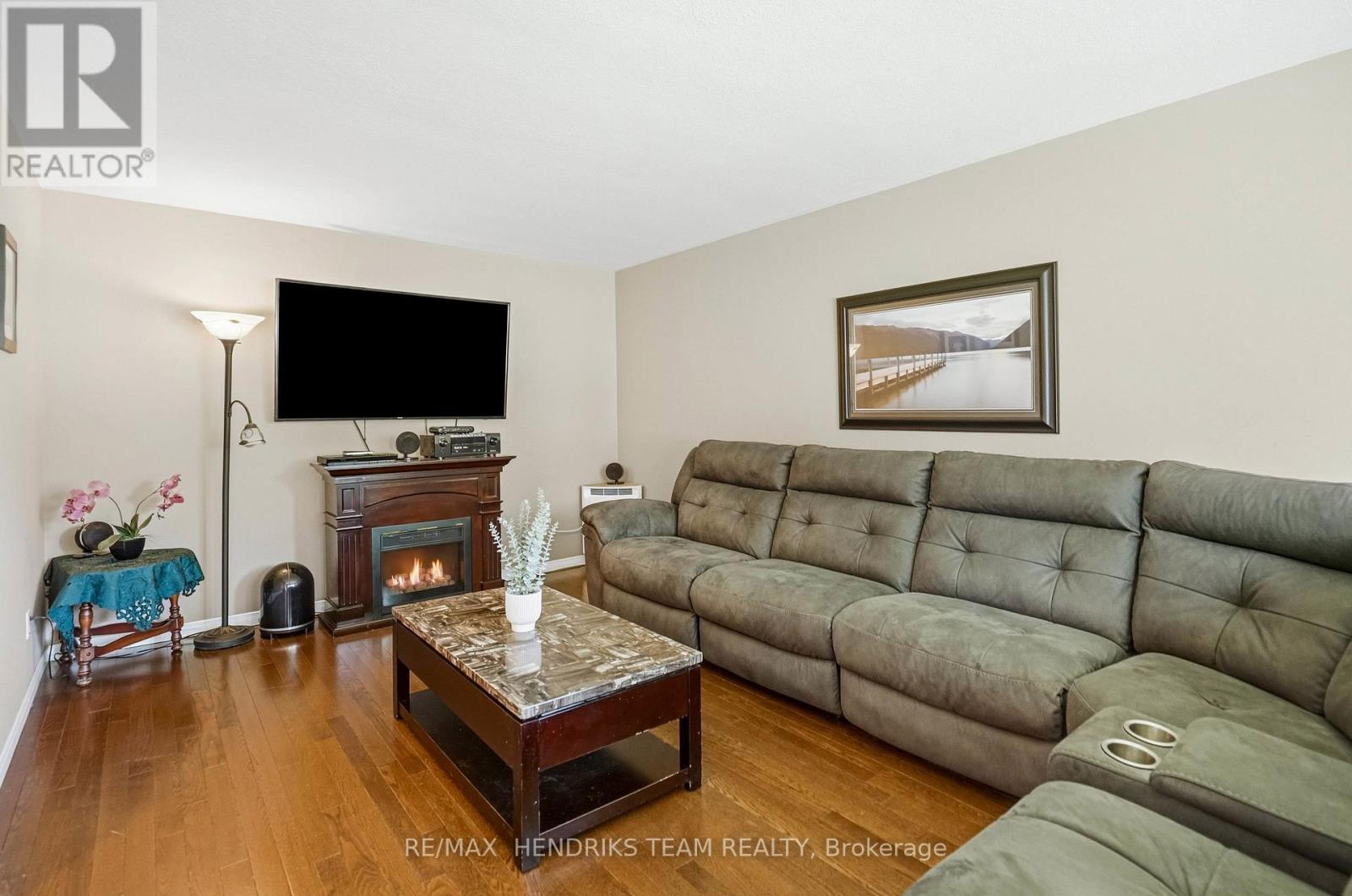 4 Royal Orchard Crescent, St. Catharines, Ontario  L2N 4E9 - Photo 8 - X13678726