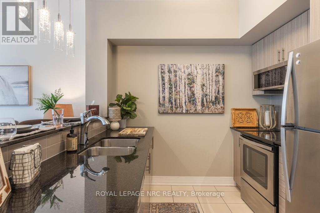 412 - 10 Concord Place, Grimsby, Ontario  L3M 0G6 - Photo 7 - X13679320