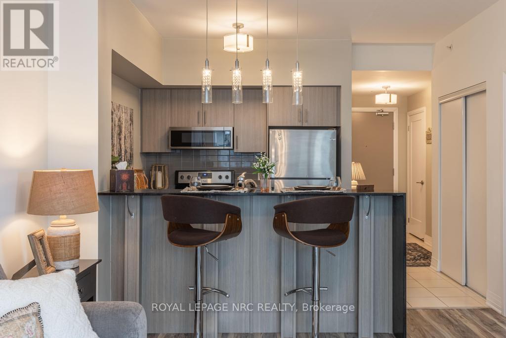 412 - 10 Concord Place, Grimsby, Ontario  L3M 0G6 - Photo 8 - X13679320