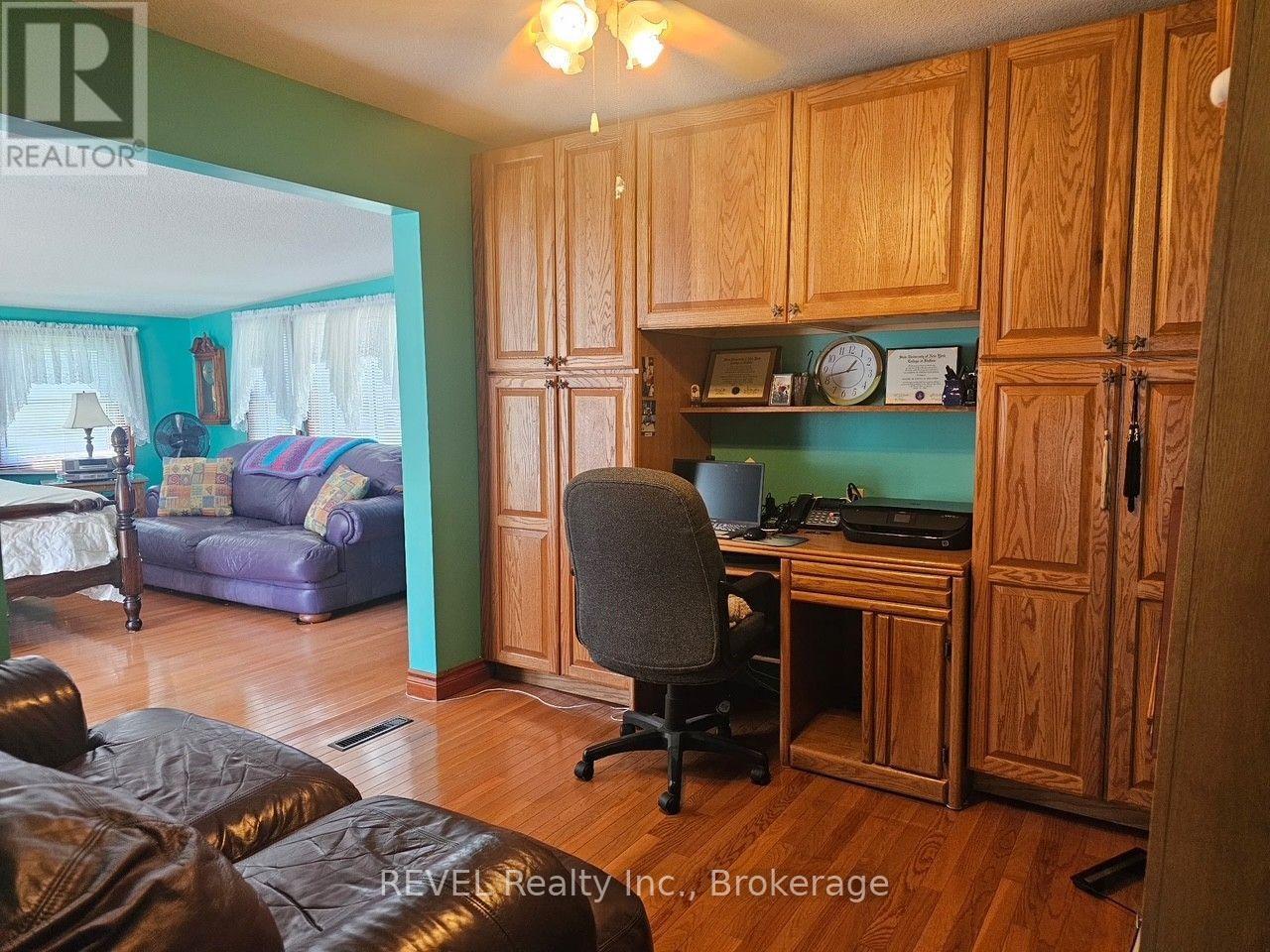 70 Bernard Avenue, Fort Erie, Ontario  L0S 1N0 - Photo 10 - X13679504
