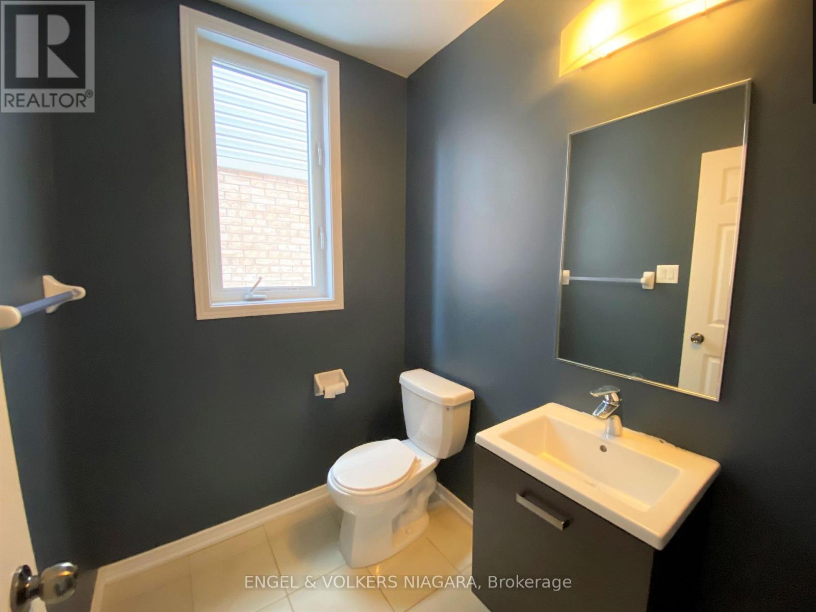 8576 Sweet Chestnut Drive, Niagara Falls, Ontario  L2H 0N1 - Photo 13 - X13679800