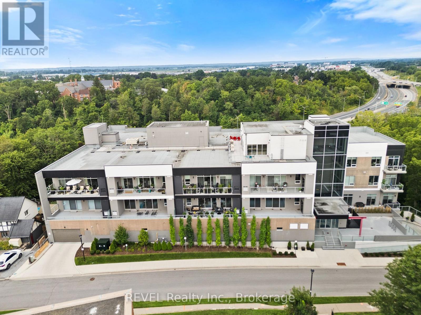 404 - 77 YATES STREET, St. Catharines, Ontario