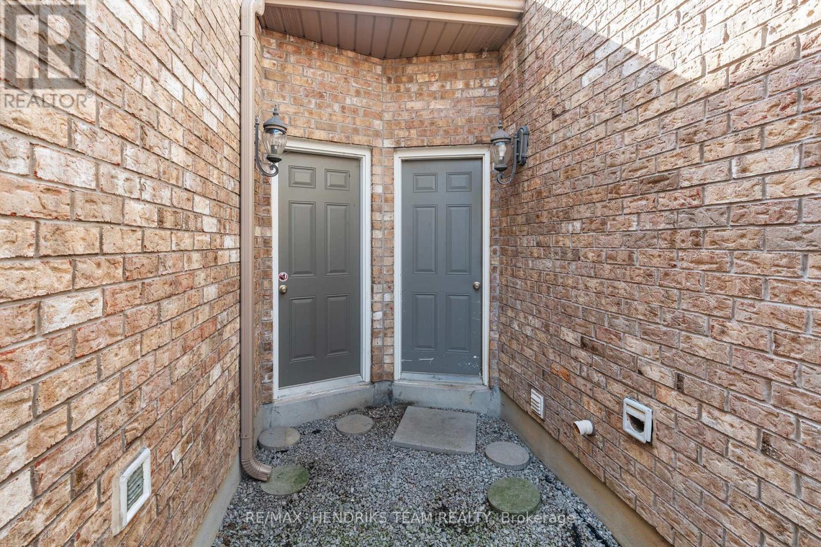 58 Videl Crescent N, St. Catharines, Ontario  L2W 0A3 - Photo 31 - X13681606