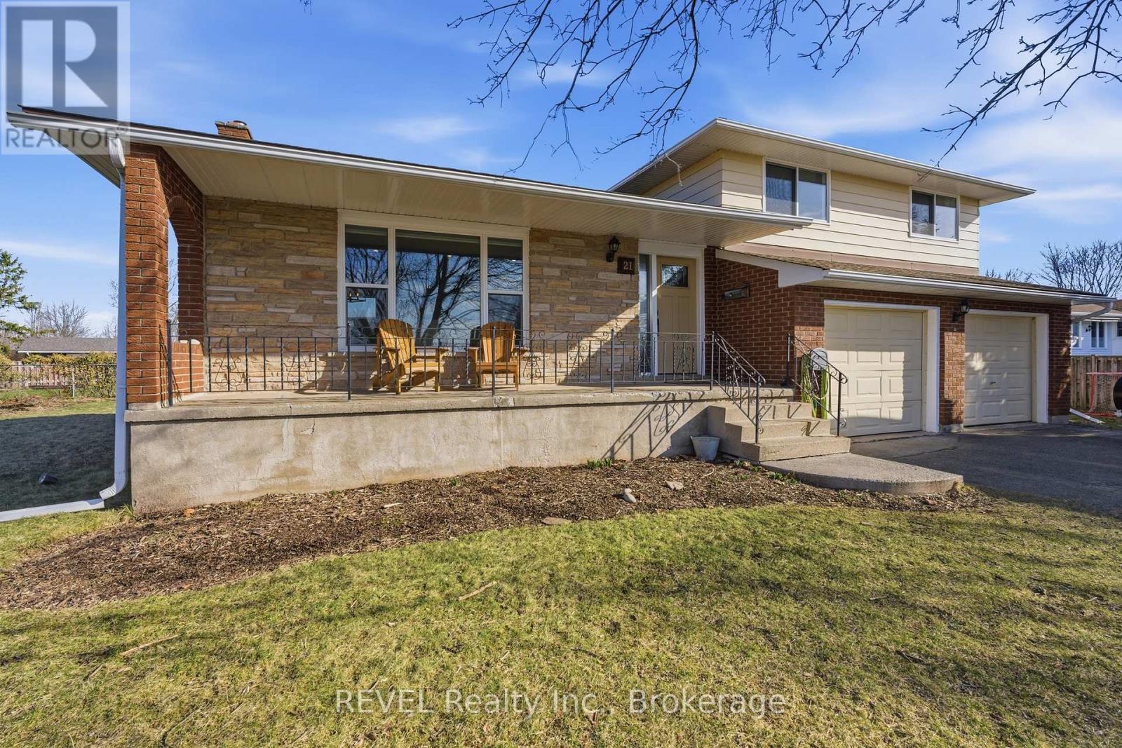 21 Lena Crescent, Port Colborne, Ontario  L3K 5X3 - Photo 2 - X13681608