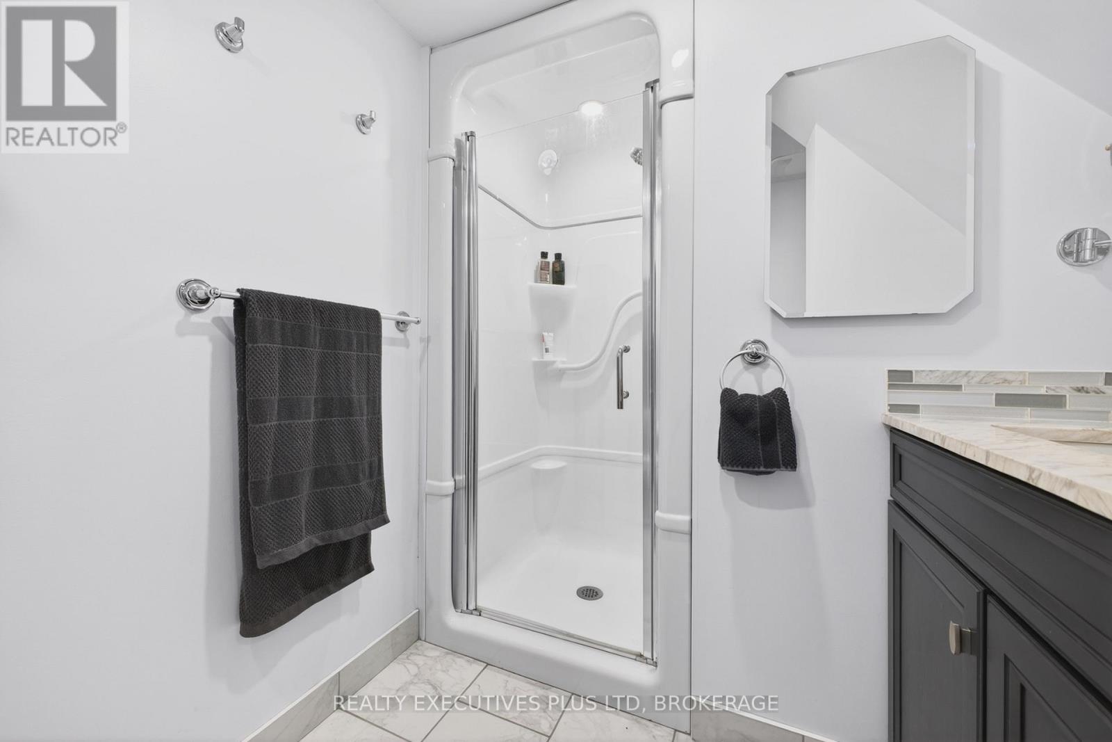 6410 Sherwood Road, Niagara Falls, Ontario  L2E 5M1 - Photo 26 - X13681630