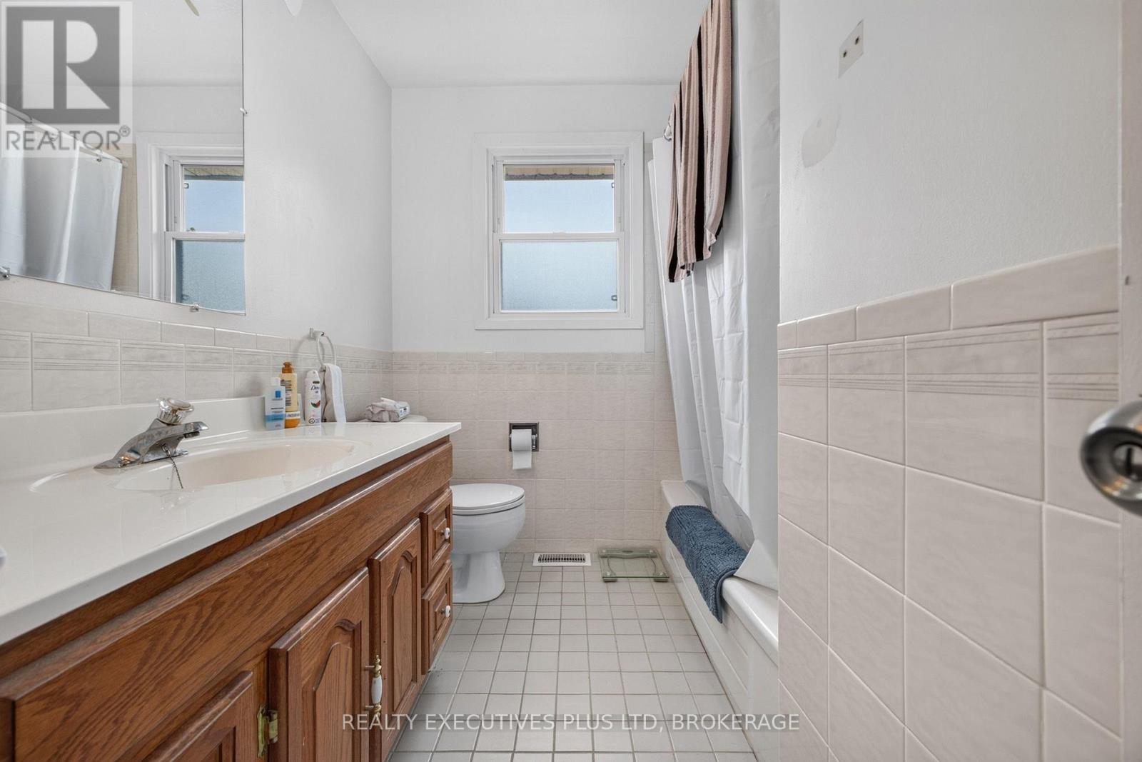 6245 Pitton Road, Niagara Falls, Ontario  L2H 1S2 - Photo 22 - X13681782