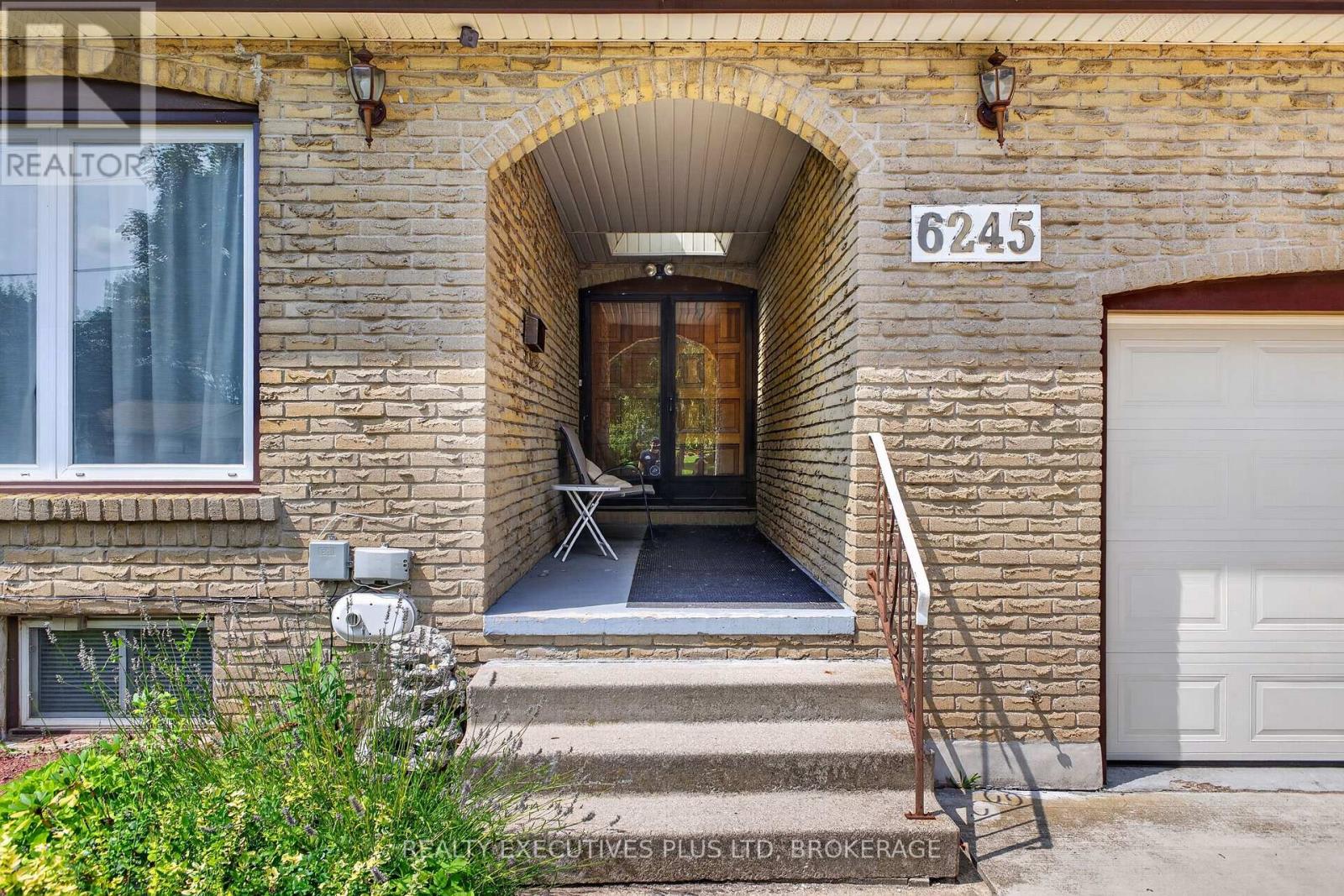 6245 Pitton Road, Niagara Falls, Ontario  L2H 1S2 - Photo 5 - X13681782