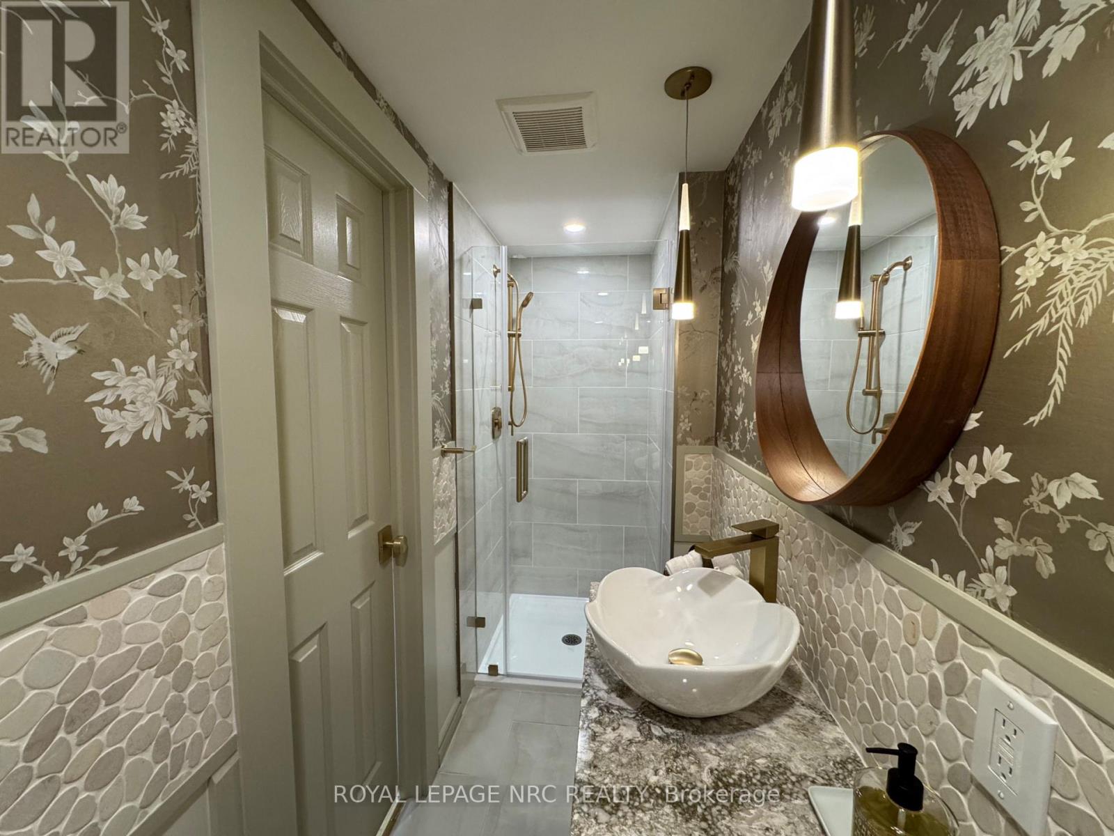 5 Victoria Street, St. Catharines, Ontario  L2S 2K8 - Photo 15 - X13682046