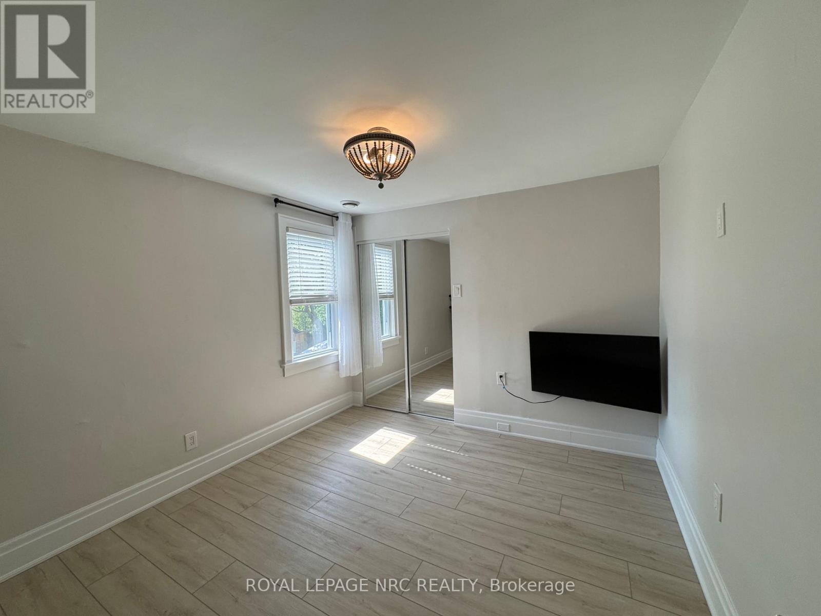 5 Victoria Street, St. Catharines, Ontario  L2S 2K8 - Photo 20 - X13682046