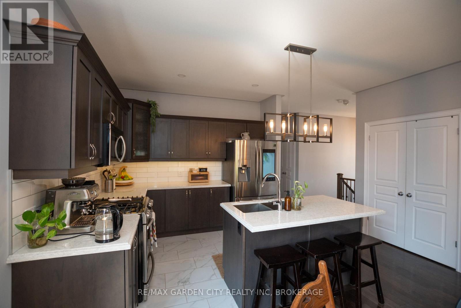 4073 Village Creek Drive, Fort Erie, Ontario  L0S 1S0 - Photo 6 - X13682680