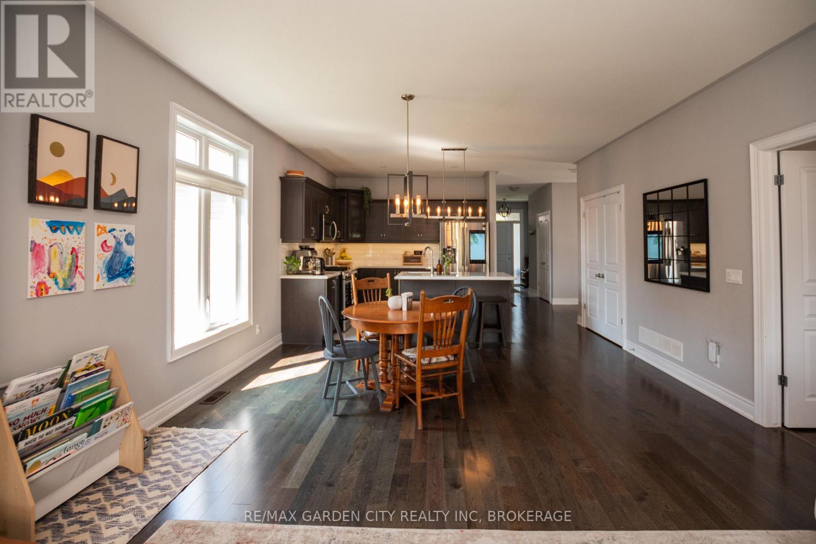 4073 Village Creek Drive, Fort Erie, Ontario  L0S 1S0 - Photo 8 - X13682680