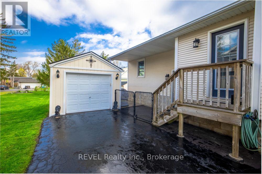 550 Lakeshore Road, Fort Erie, Ontario  L2A 1B5 - Photo 35 - X13682764