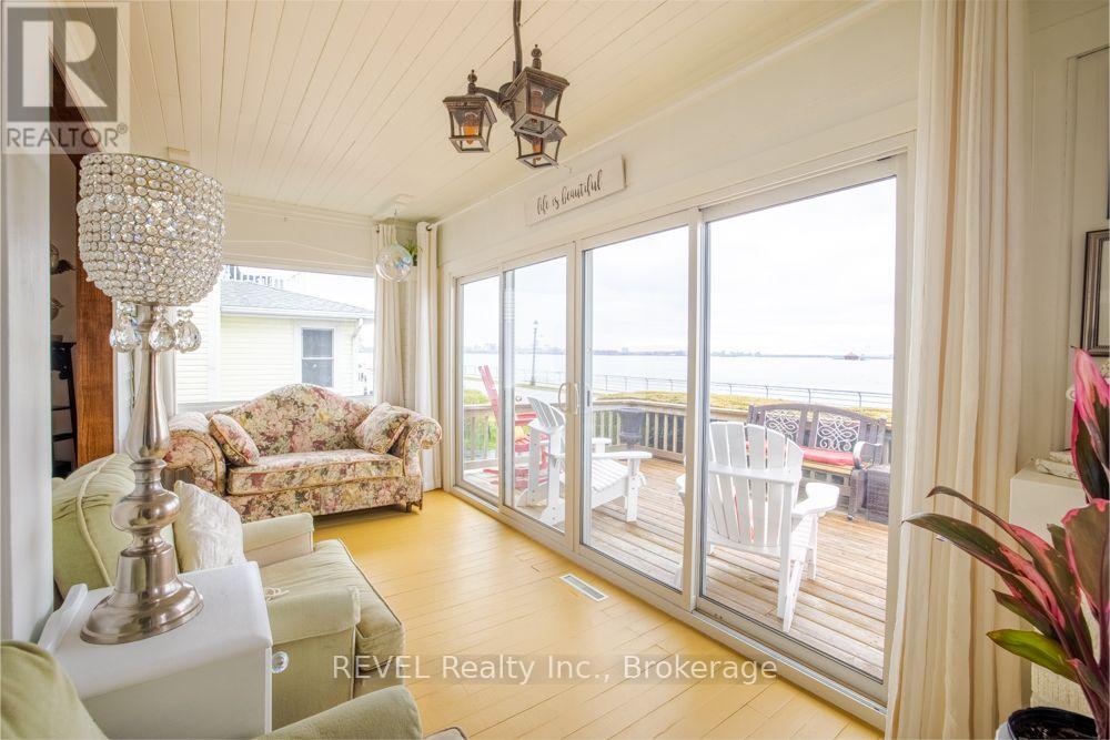 550 Lakeshore Road, Fort Erie, Ontario  L2A 1B5 - Photo 4 - X13682764