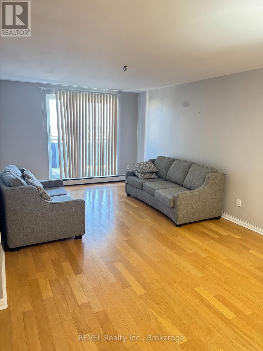 401 - 3955 Portage Road, Niagara Falls, Ontario  L2J 3W2 - Photo 12 - X13683194