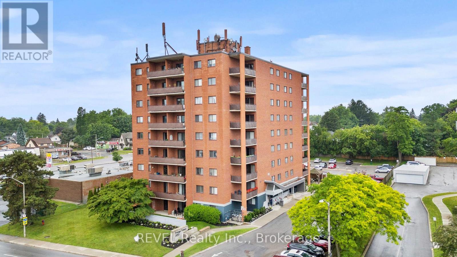401 - 3955 Portage Road, Niagara Falls, Ontario  L2J 3W2 - Photo 2 - X13683194