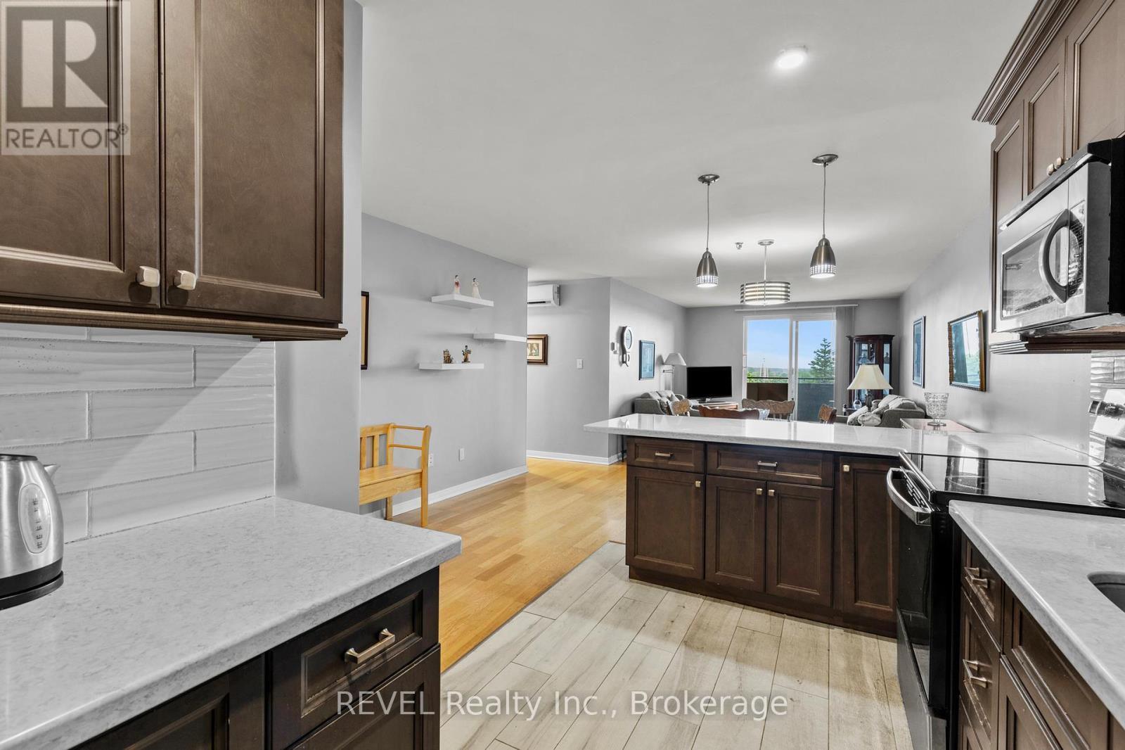 401 - 3955 Portage Road, Niagara Falls, Ontario  L2J 3W2 - Photo 8 - X13683194