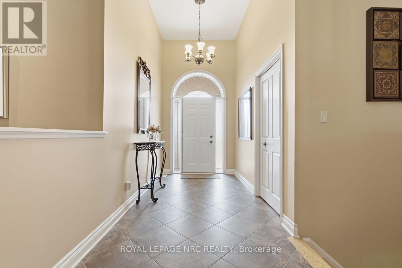 79 Cherry Ridge Boulevard, Pelham, Ontario  L0S 1C0 - Photo 5 - X13683492
