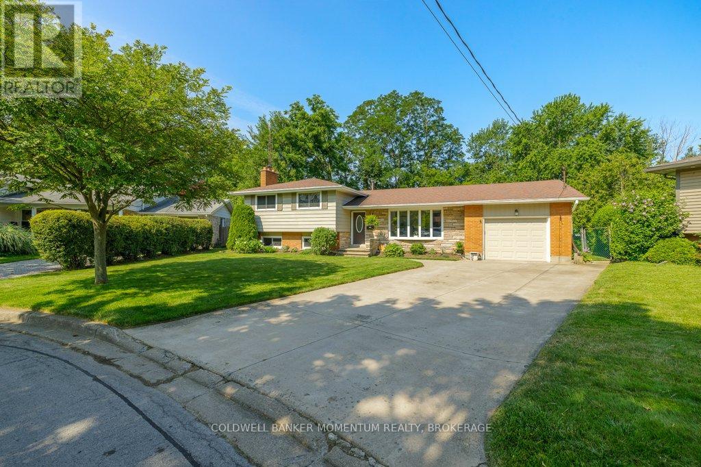 9 Heathcote Terrace, St. Catharines, Ontario  L2M 1K7 - Photo 2 - X13683520