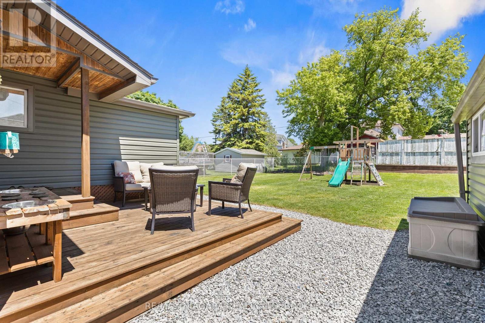 17 Humboldt Parkway, Port Colborne, Ontario  L3K 2H1 - Photo 32 - X13683840