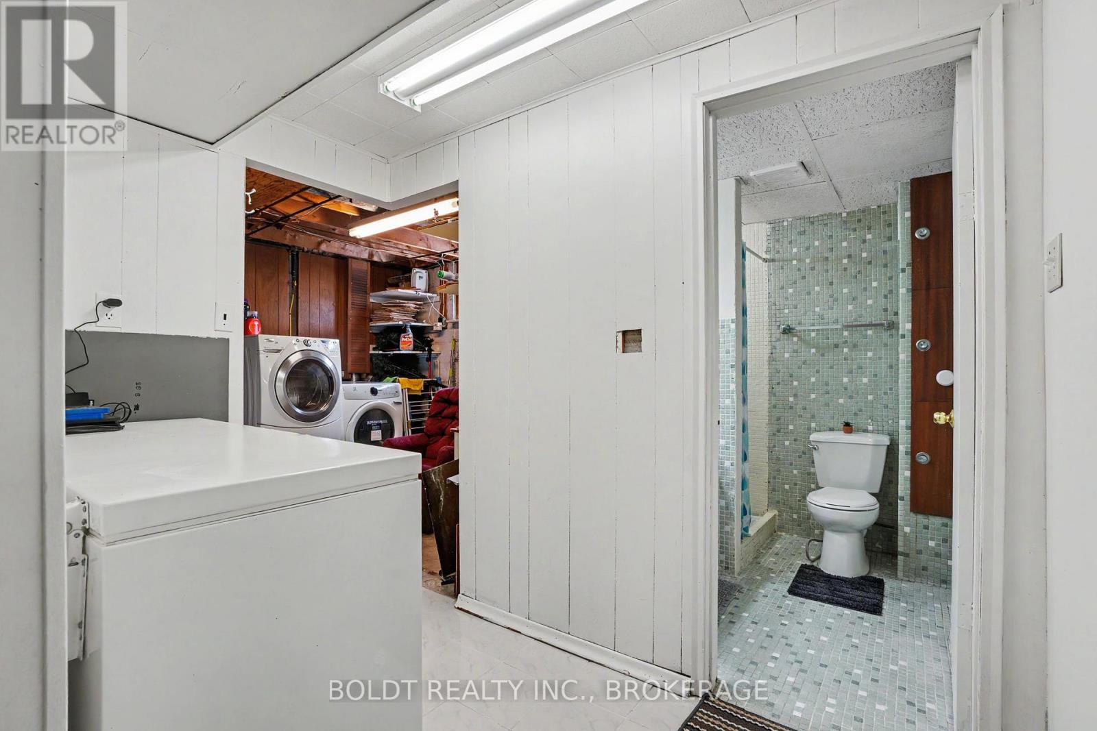 5568 Drummond Road, Niagara Falls, Ontario  L2G 4L3 - Photo 19 - X13683874