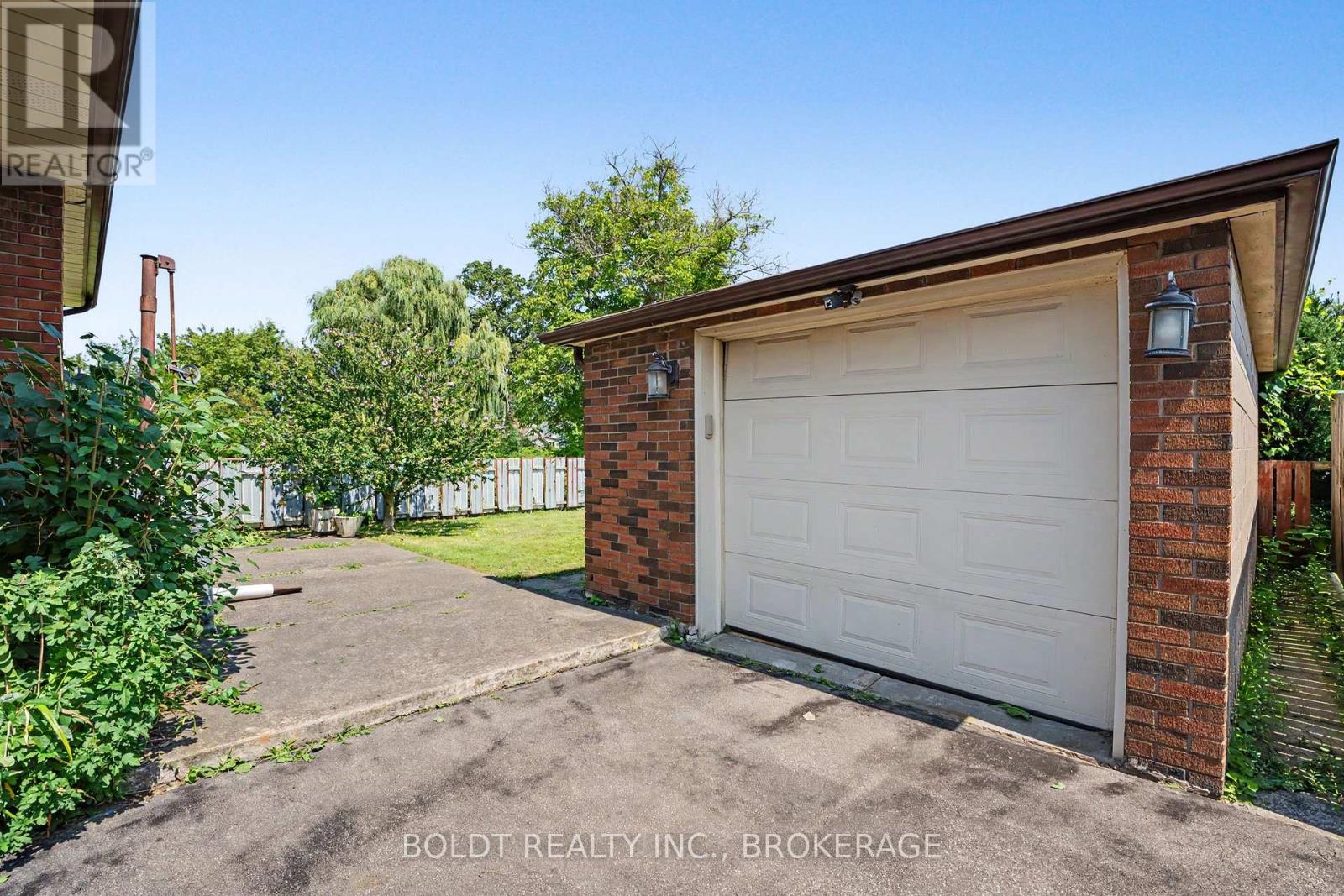 5568 Drummond Road, Niagara Falls, Ontario  L2G 4L3 - Photo 21 - X13683874