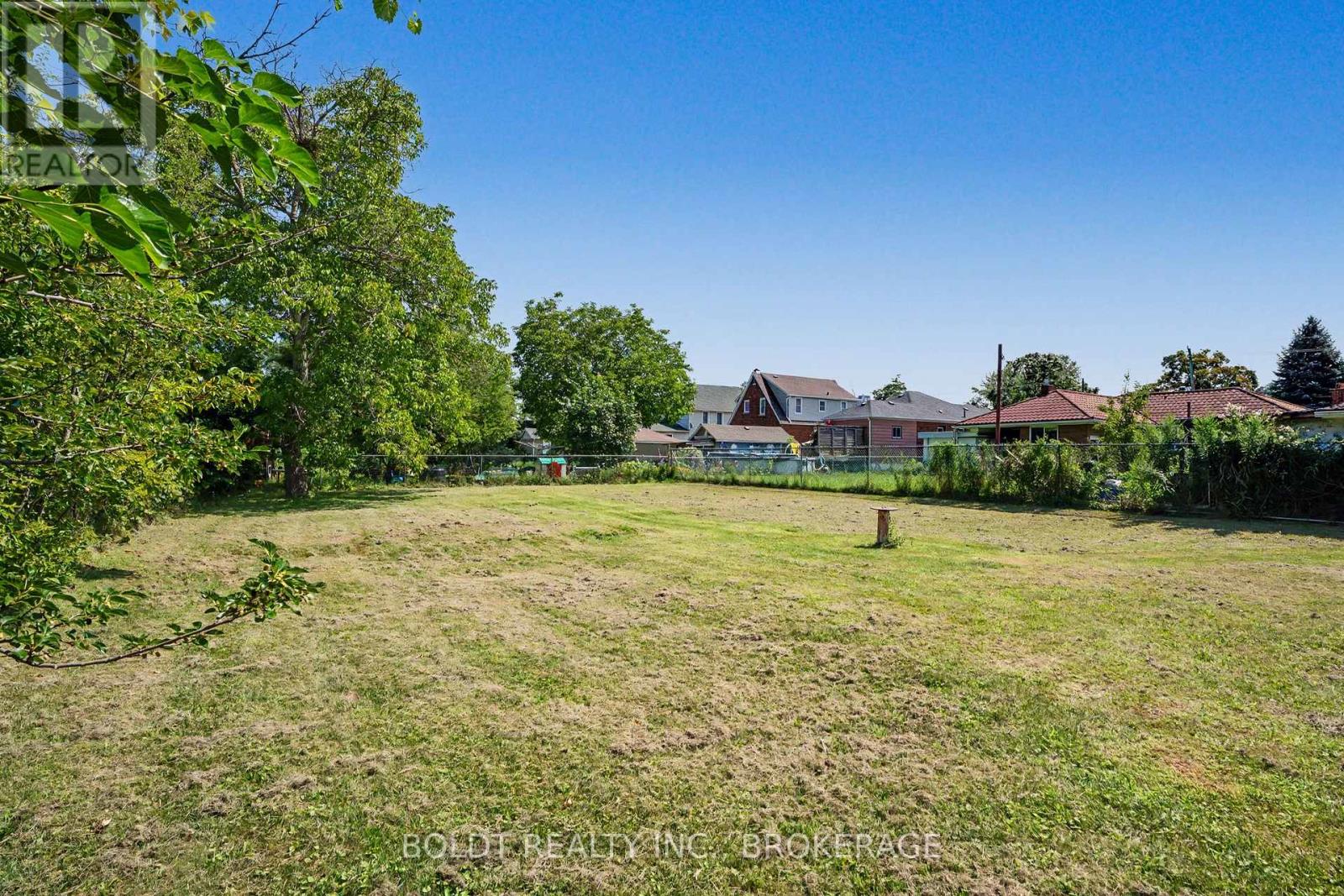 5568 Drummond Road, Niagara Falls, Ontario  L2G 4L3 - Photo 29 - X13683874
