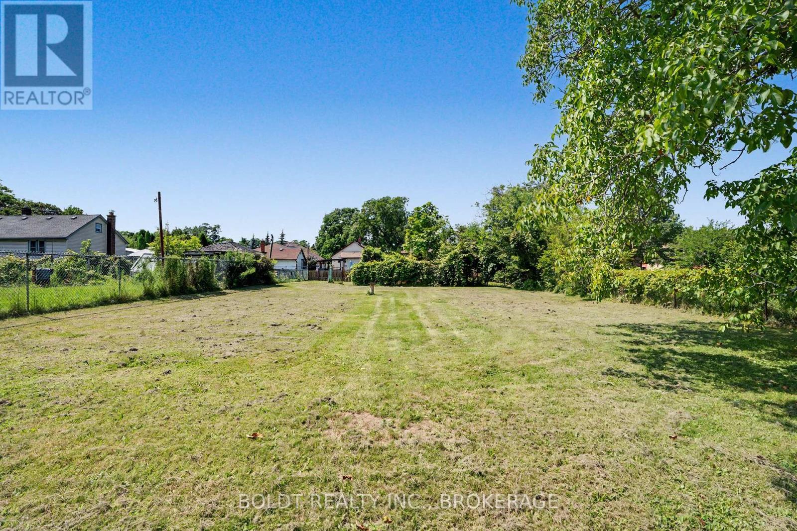 5568 Drummond Road, Niagara Falls, Ontario  L2G 4L3 - Photo 30 - X13683874