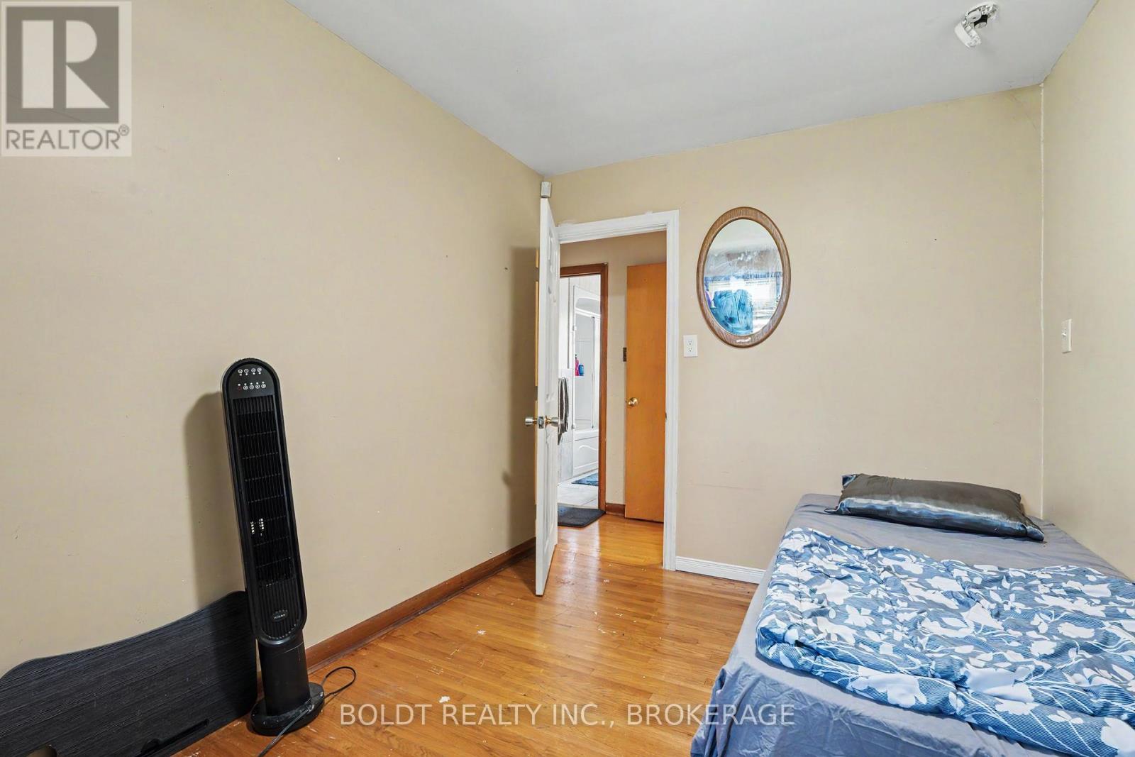 5568 Drummond Road, Niagara Falls, Ontario  L2G 4L3 - Photo 5 - X13683874