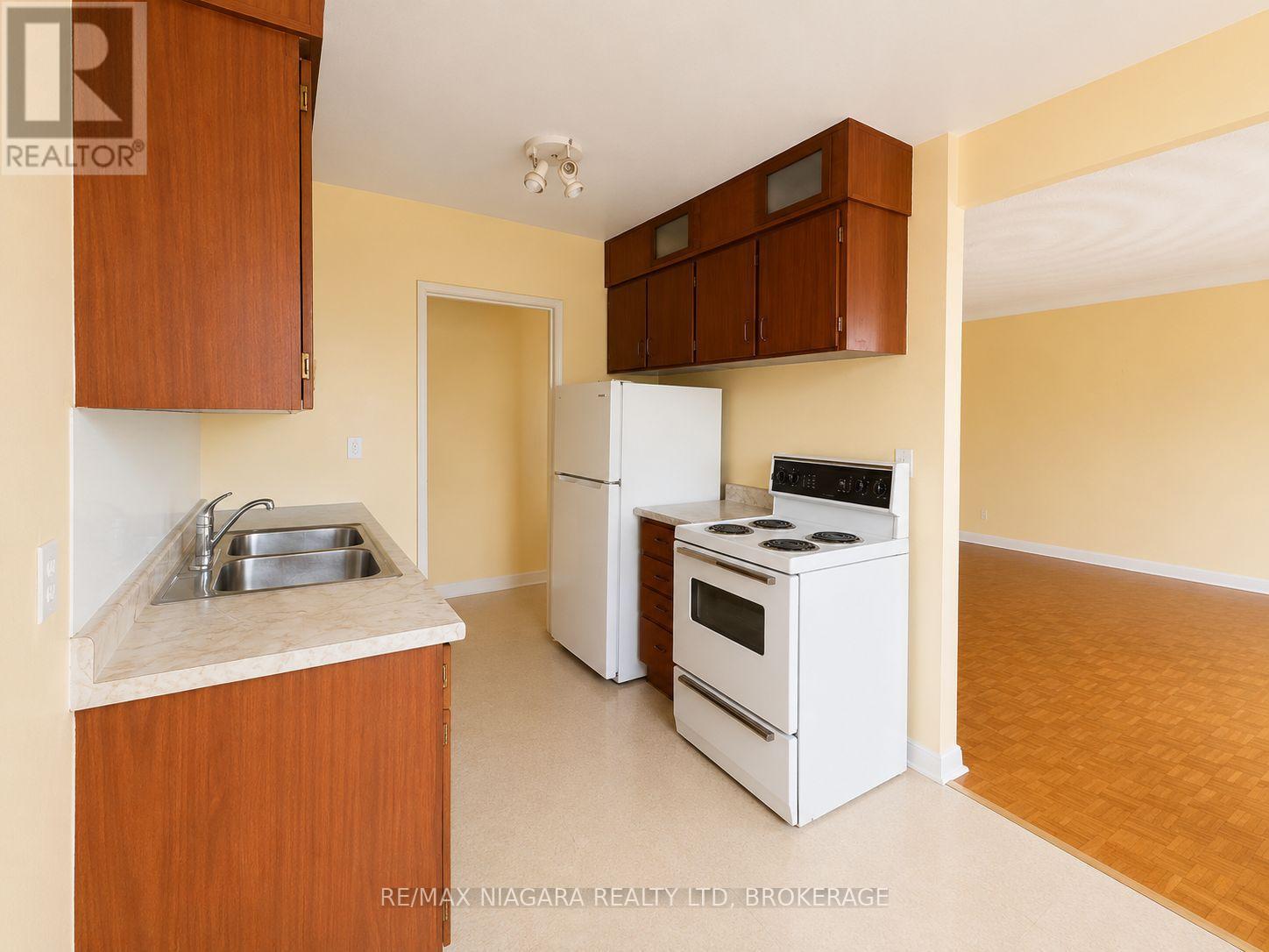 309 - 99 Church Street, St. Catharines, Ontario  L2R 3E1 - Photo 3 - X13685388