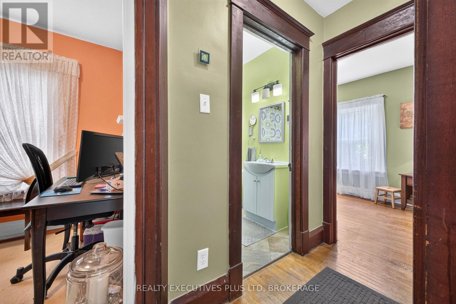 5179 Huron Street, Niagara Falls, Ontario  L2E 2K2 - Photo 14 - X13685976