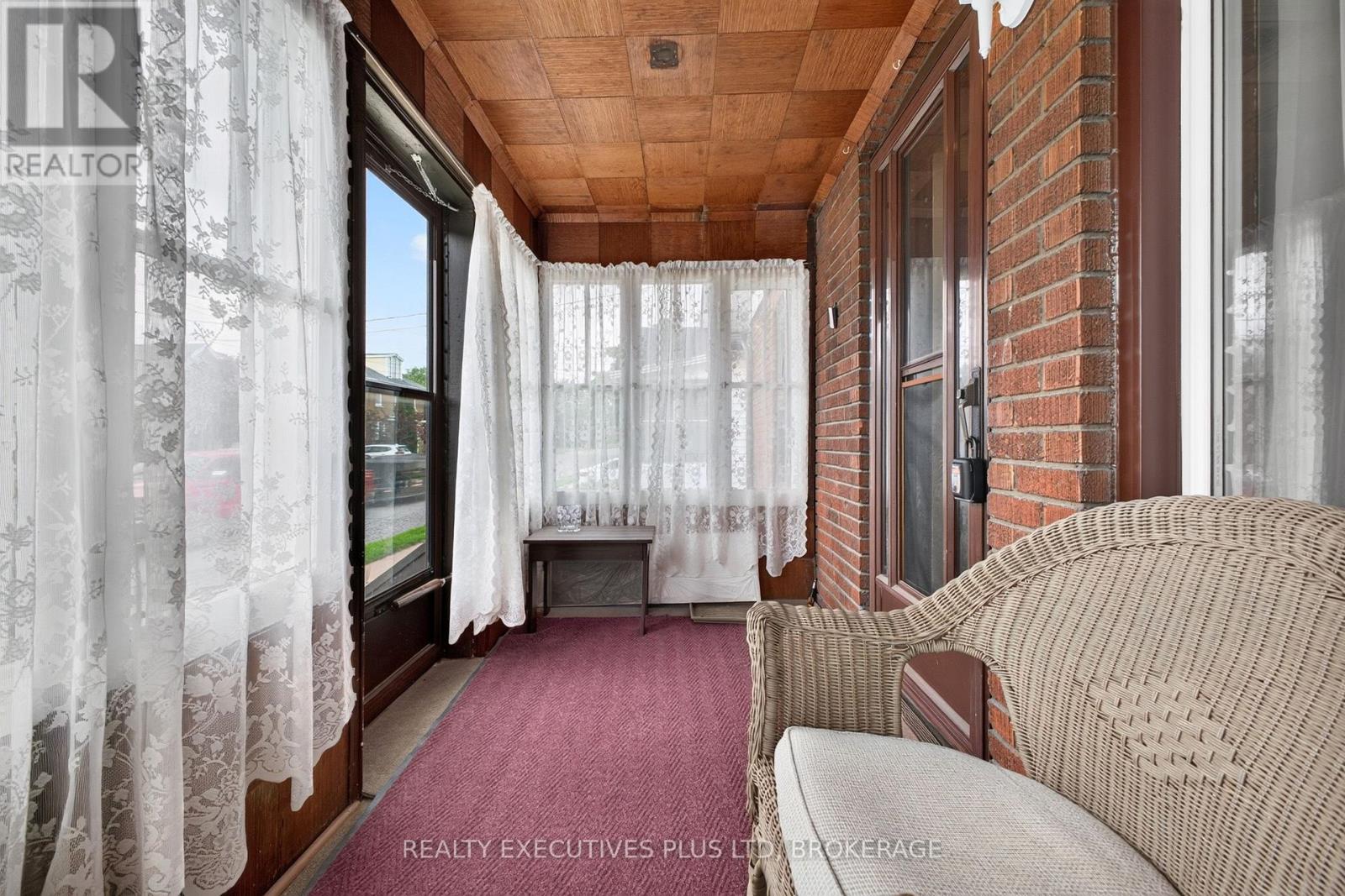 5179 Huron Street, Niagara Falls, Ontario  L2E 2K2 - Photo 5 - X13685976