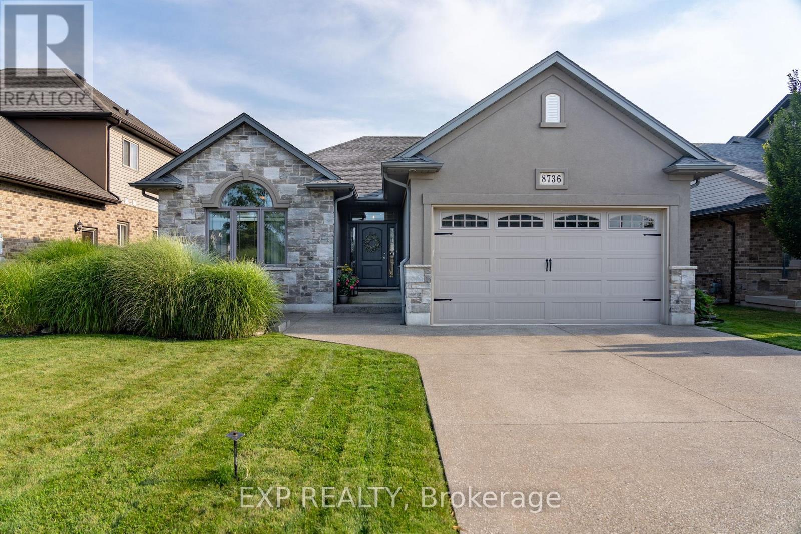 8736 Angie Drive, Niagara Falls, Ontario  L2H 0H9 - Photo 2 - X13686642