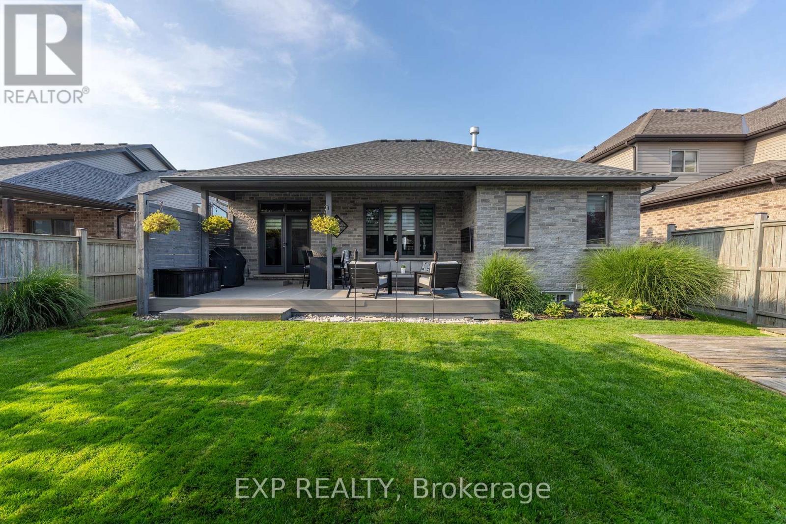 8736 Angie Drive, Niagara Falls, Ontario  L2H 0H9 - Photo 43 - X13686642