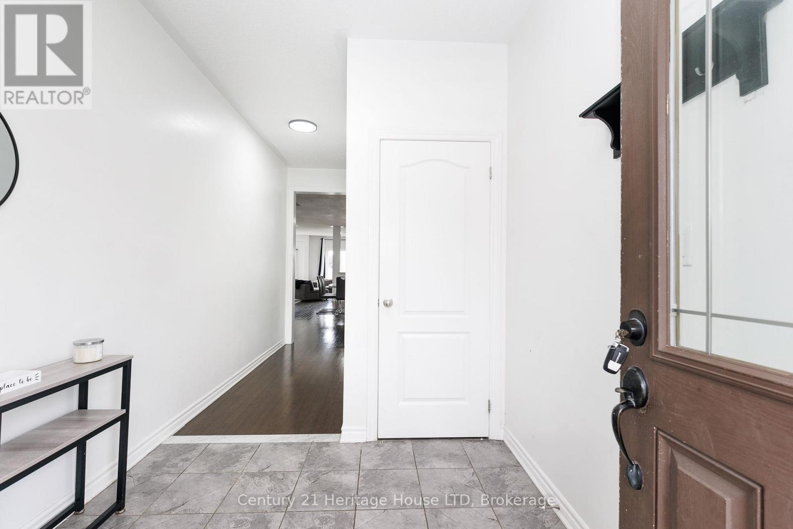 50 Palace Street, Thorold, Ontario  L2V 0J7 - Photo 4 - X13686930
