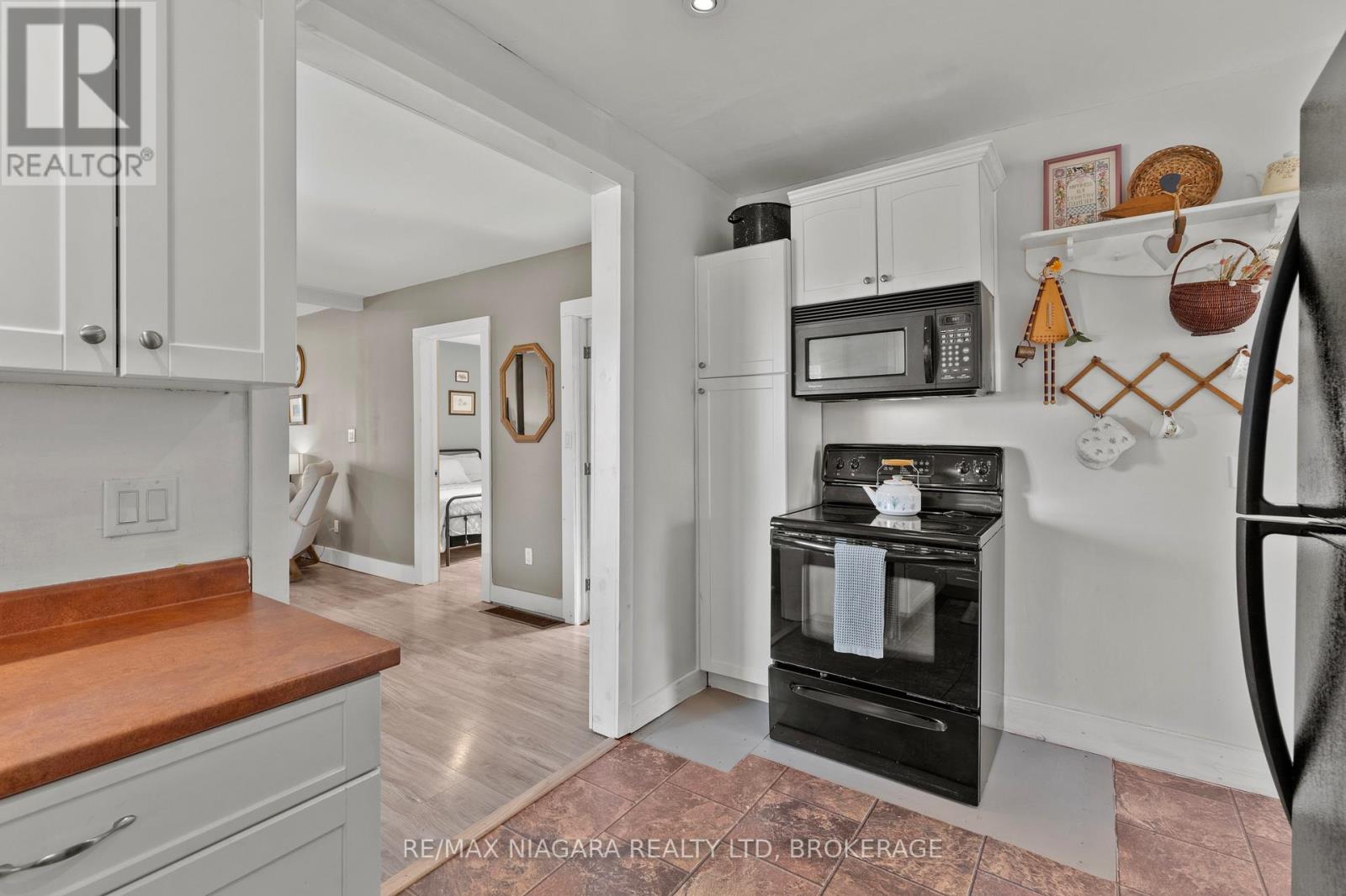 702 Main Street W, Port Colborne, Ontario  L3K 5V4 - Photo 15 - X13687216