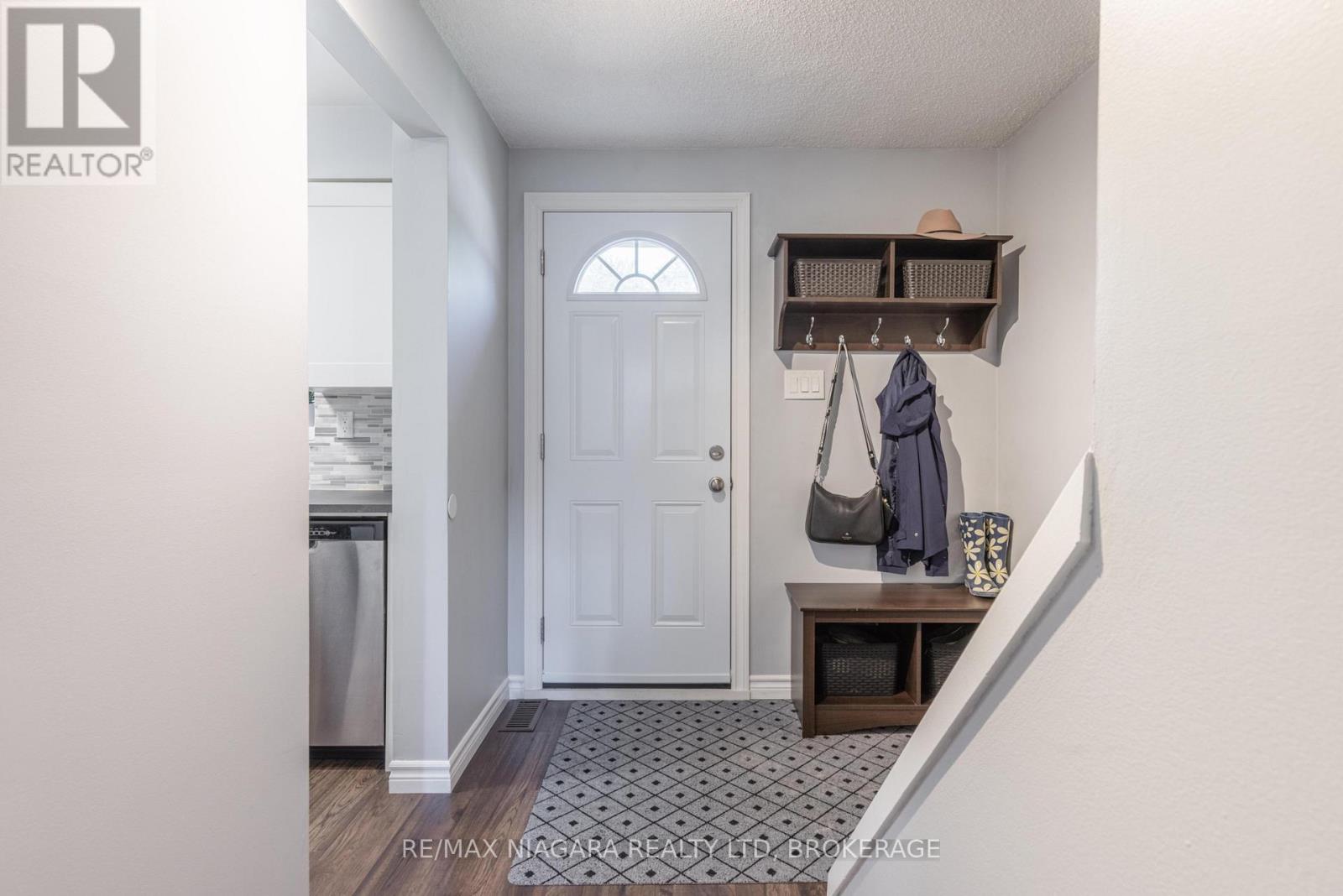 67 - 25 Linfield Drive, St. Catharines, Ontario  L2N 5T7 - Photo 3 - X13687380